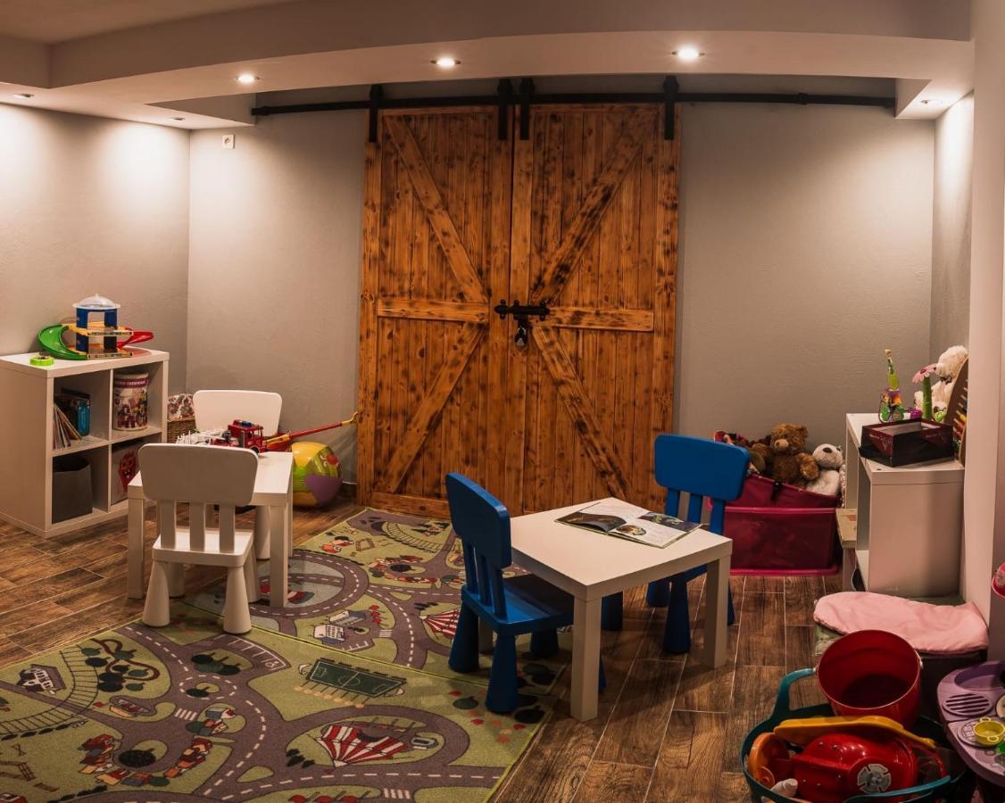 Sieraton Pokoje I Apartament Строне-Слёнске Экстерьер фото