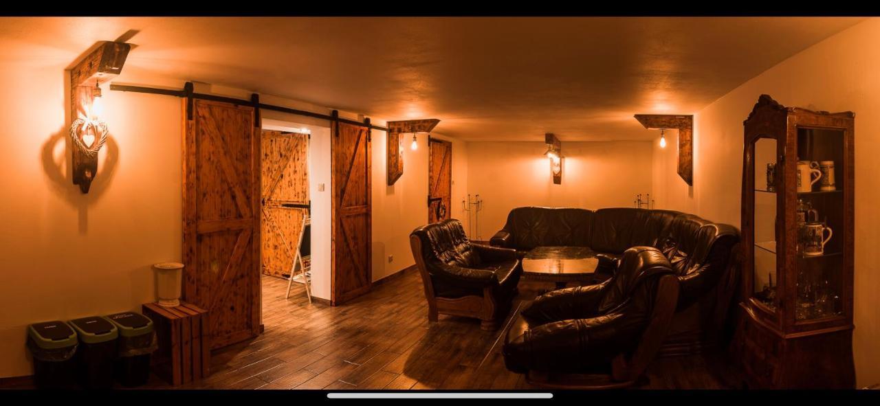 Sieraton Pokoje I Apartament Строне-Слёнске Экстерьер фото