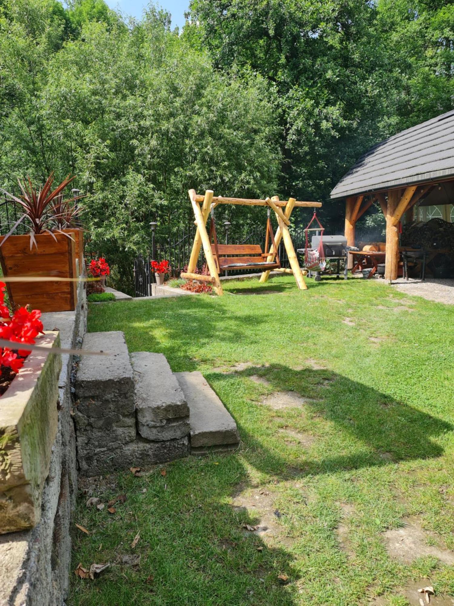 Sieraton Pokoje I Apartament Строне-Слёнске Экстерьер фото