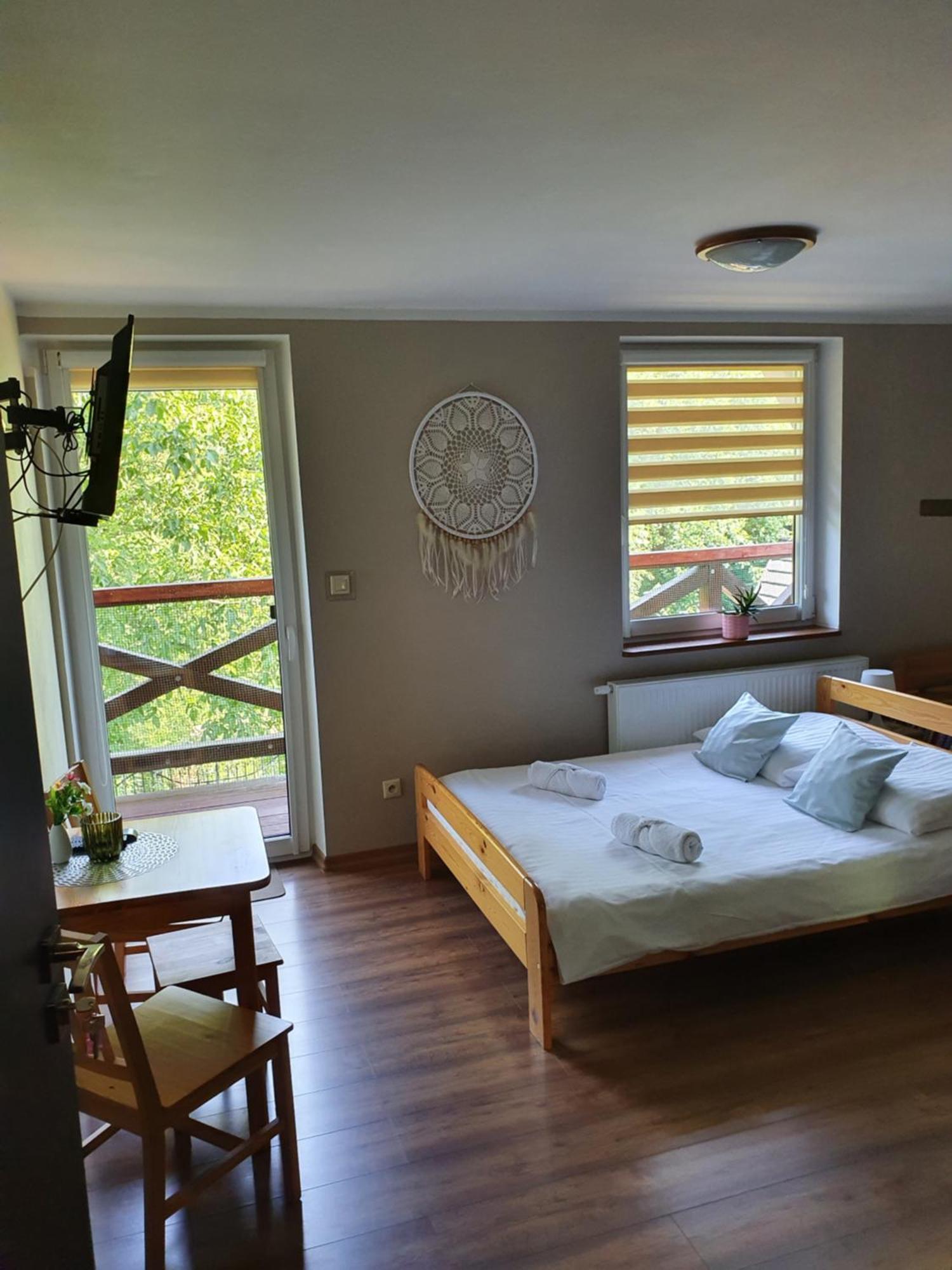 Sieraton Pokoje I Apartament Строне-Слёнске Экстерьер фото